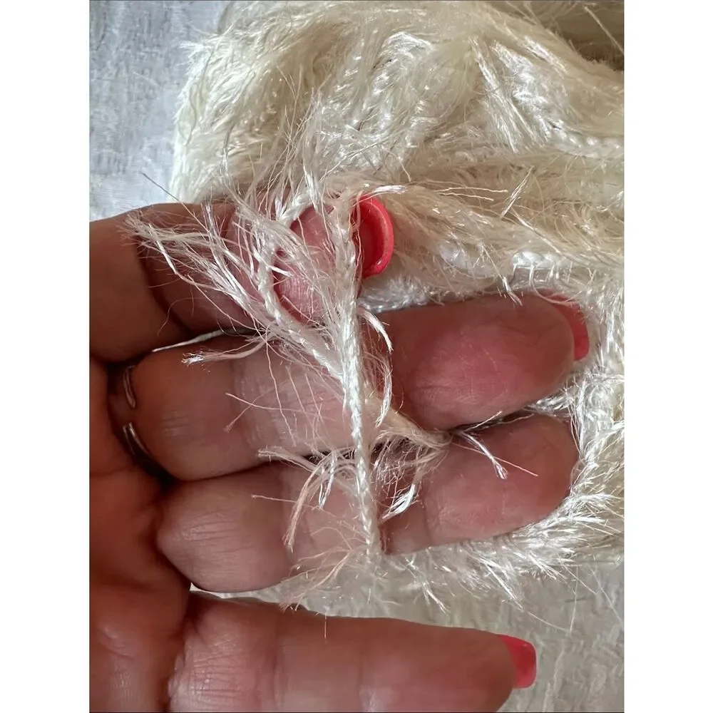 Yarn Eyelash Off White